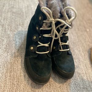 Sorel womens explorer Joan boot size 8.5